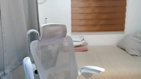 July online show from December 4, 5:45 pm