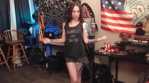 Snapshot of xxlilithmoonxx chatting on October 12, 7:12 am Lilith online show from October 12, 7:12 am