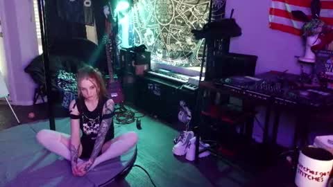 Lilith online show from June 16, 2:26 am
