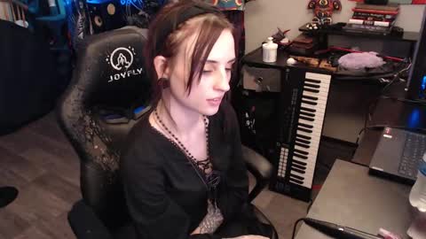 Snapshot of xxlilithmoonxx chatting on September 21, 5:00 am Lilith online show from September 21, 5:00 am