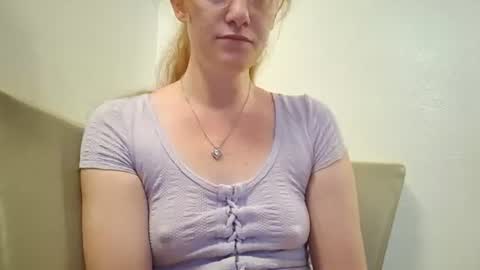 xxmariebliss online show from July 13, 12:42 pm