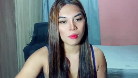 xxstunningmichxx online show from July 7, 3:41 am