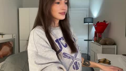 xxx_leila online show from April 29, 10:09 am