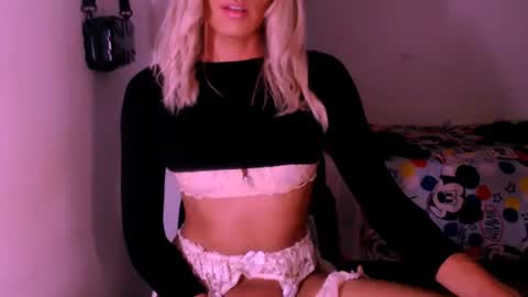 Chiara online show from November 6, 7:00 am