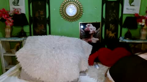PAMPAM online show from August 2, 5:26 pm