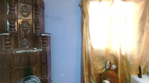 Janne online show from December 17, 8:21 am