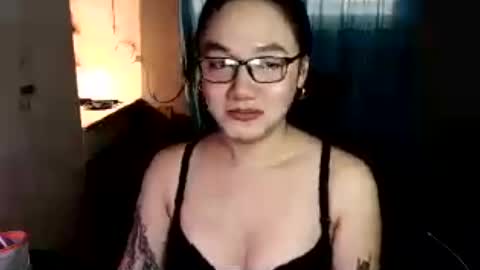 Melissa online show from July 11, 2:49 am