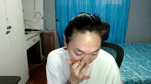Melissa online show from June 17, 2:38 am