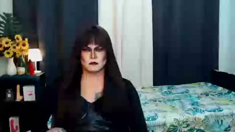Snapshot of xyournightmarequeenx chatting on September 14, 6:20 pm QueenMarina online show from September 14, 6:20 pm