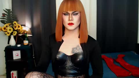 Snapshot of xyournightmarequeenx chatting on February 8, 12:06 pm QueenMarina online show from February 8, 12:06 pm