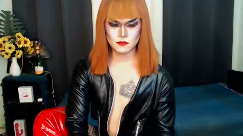 Snapshot of xyournightmarequeenx chatting on February 21, 1:11 pm QueenMarina online show from February 21, 1:11 pm