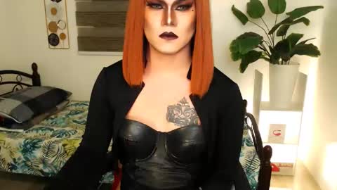 QueenMarina online show from April 25, 2:25 am