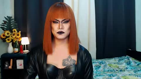 Snapshot of xyournightmarequeenx chatting on October 21, 6:33 pm QueenMarina online show from October 21, 6:33 pm