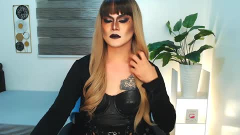 QueenMarina online show from June 18, 4:34 pm