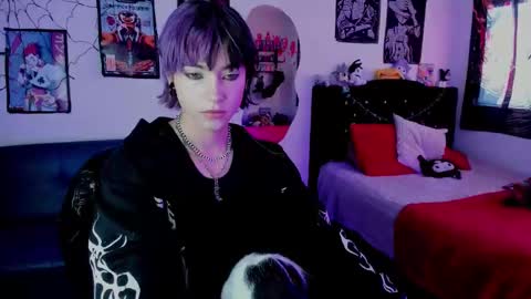 xzerox_ online show from February 17, 5:23 pm