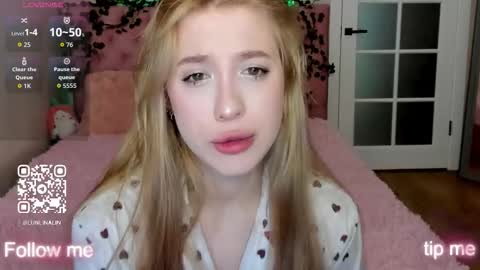 Lina online show from November 27, 4:25 pm