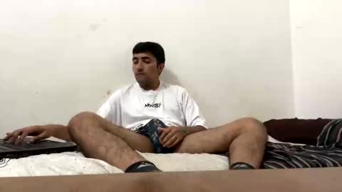 Snapshot of y0ungwithbrowndick chatting on February 22, 5:46 pm BROWN DICK online show from February 22, 5:46 pm