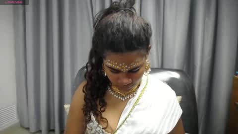 yazhini online show from May 5, 11:49 am
