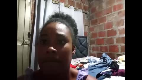 yairdcr1002 online show from December 1, 7:34 pm