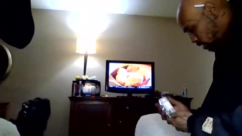 YallFav0rit3couple online show from March 6, 6:12 am