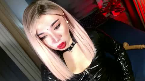 REYAN online show from February 12, 4:16 am