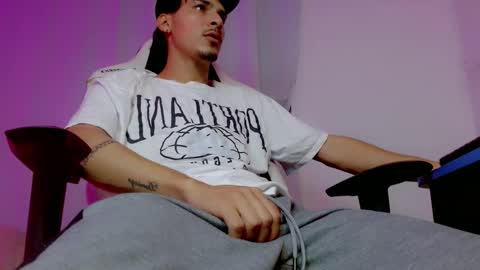 DANILO P online show from October 13, 8:27 am