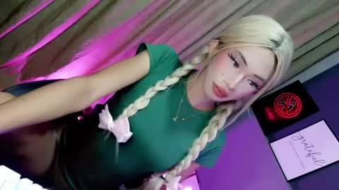 yannafucks online show from July 24, 3:31 pm
