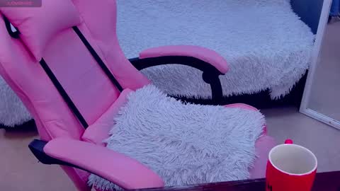 im hot today online show from September 24, 8:10 am