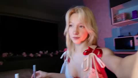 Anny online show from December 22, 3:41 pm