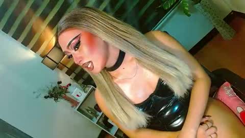 miss yasii online show from April 23, 4:41 pm