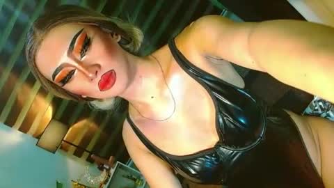 miss yasii online show from June 16, 1:48 pm