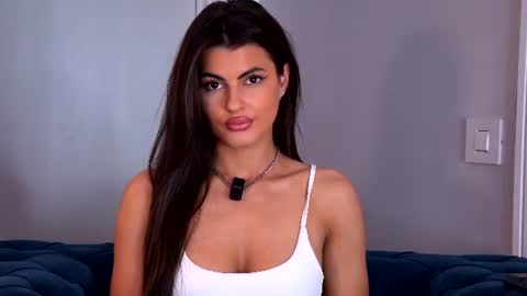 Yasmina  online show from June 26, 5:13 am