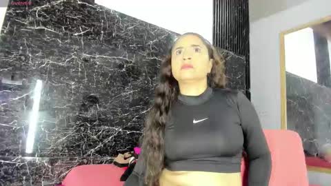 yaya____ online show from December 18, 4:30 am