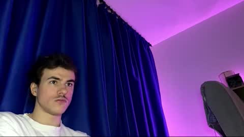 yayay333 online show from February 5, 5:55 am