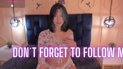 Yazmin online show from January 26, 4:09 pm