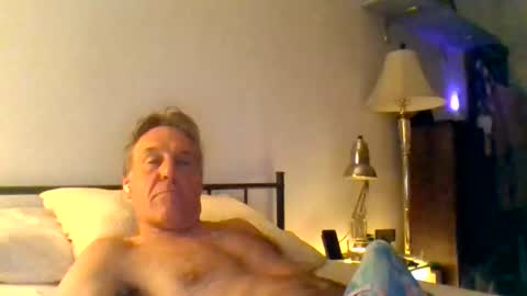 yeah_baby6988 online show from May 6, 4:29 am