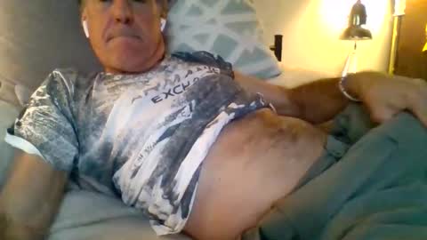 yeah_baby6988 online show from May 13, 1:48 am