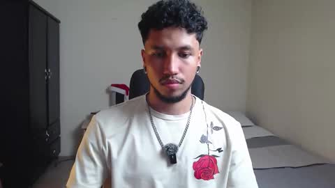 yeff online show from December 19, 1:01 am