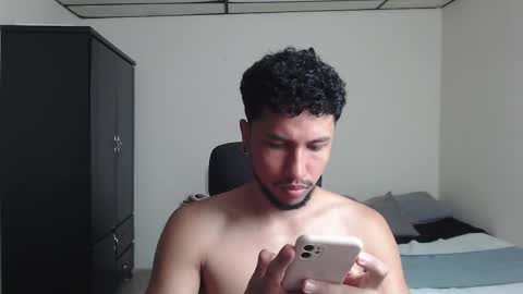 yeff online show from December 5, 2:00 am