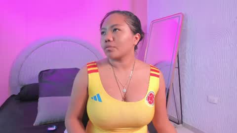 yeika_foxy online show from June 17, 11:15 am