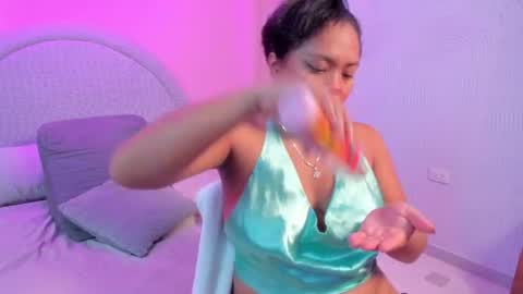 yeika_foxy online show from July 31, 11:44 am