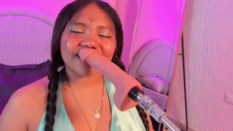 yeika_foxy online show from June 20, 11:49 am