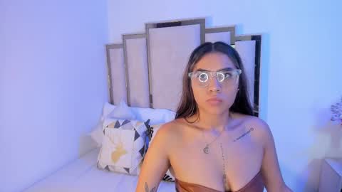 Yeli Amber online show from November 3, 4:13 am