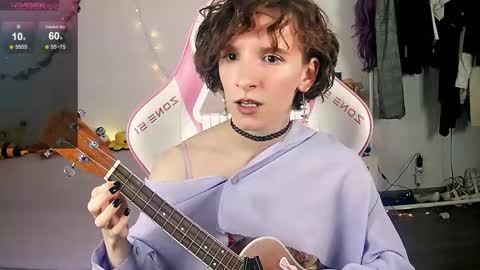 Liya online show from November 28, 6:04 pm