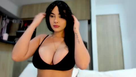 yenifer016 online show from January 9, 4:51 am