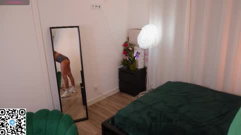 Kiki online show from September 13, 8:17 am