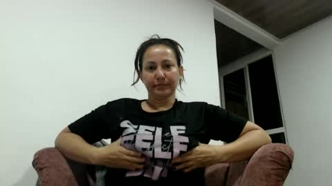 yessica and andres online show from June 27, 4:07 am
