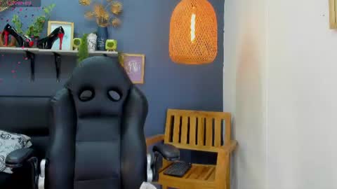 yessika_parker online show from July 24, 8:55 am