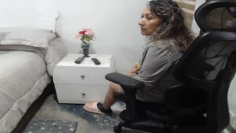 jessy online show from August 3, 10:05 pm