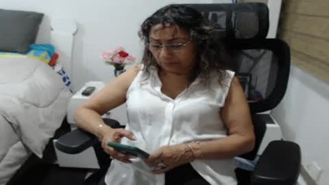 jessy online show from July 28, 3:15 am